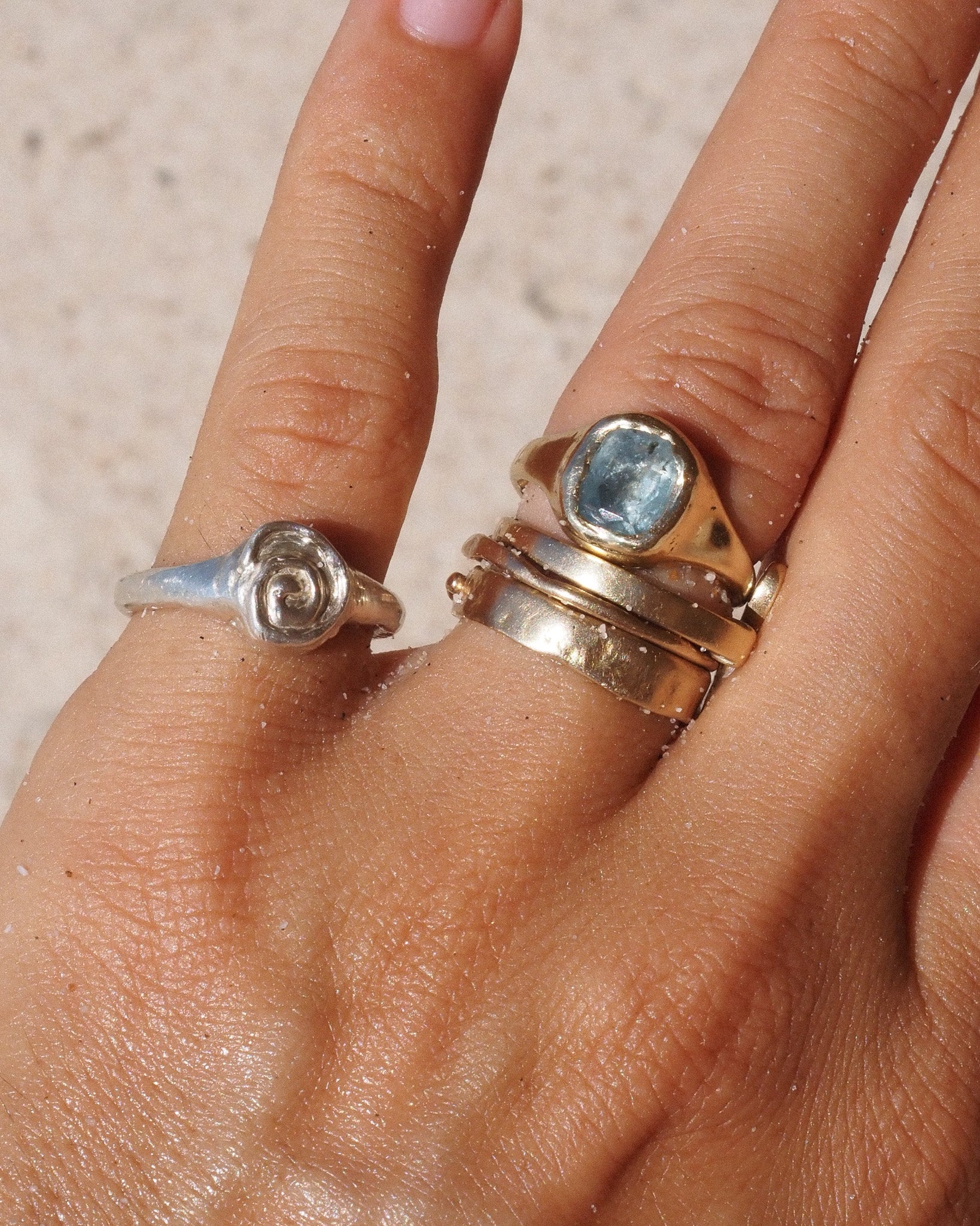 ꩜ Spiral Singlet NEW!