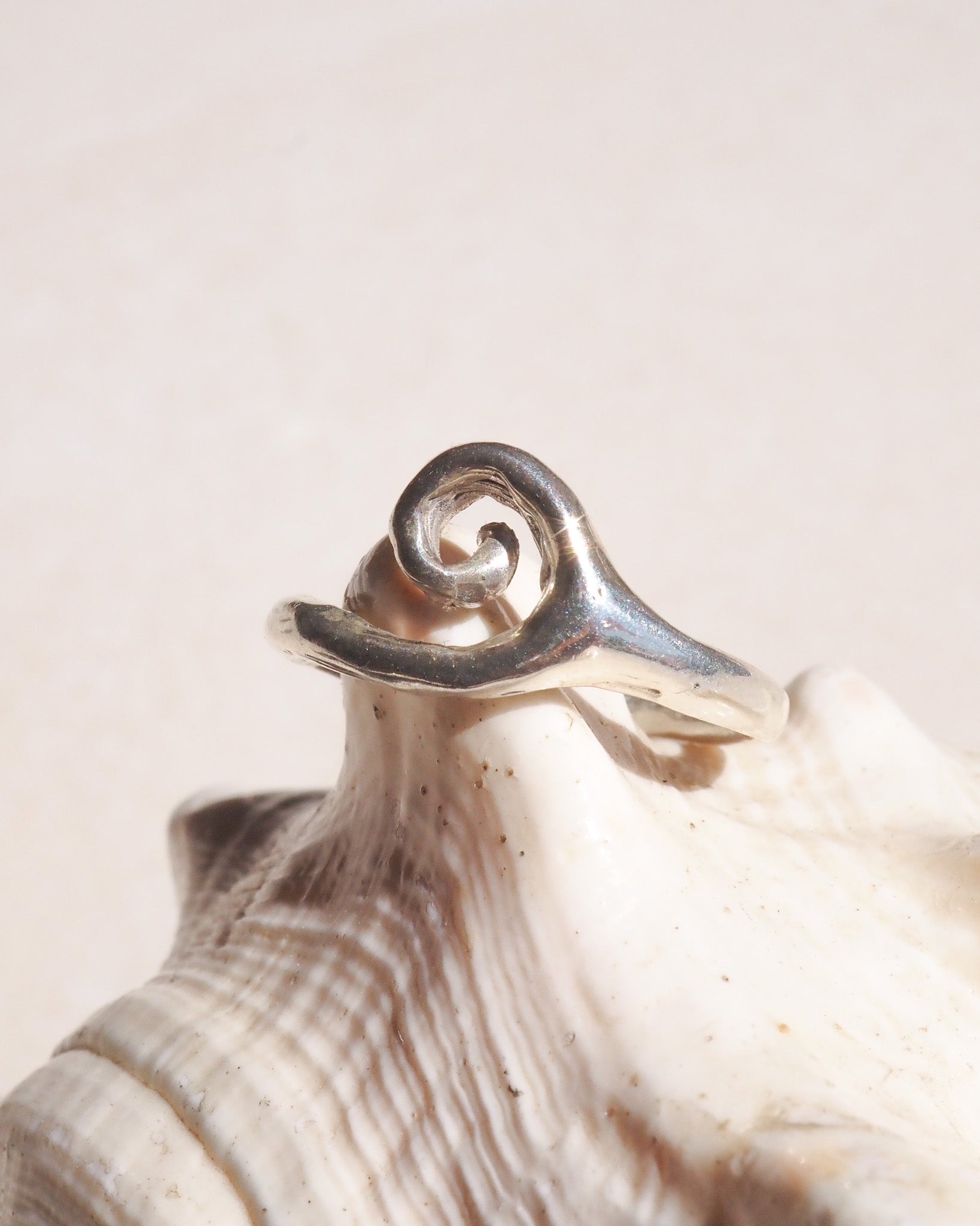 ꩜ Spiral Wave Ring NEW!